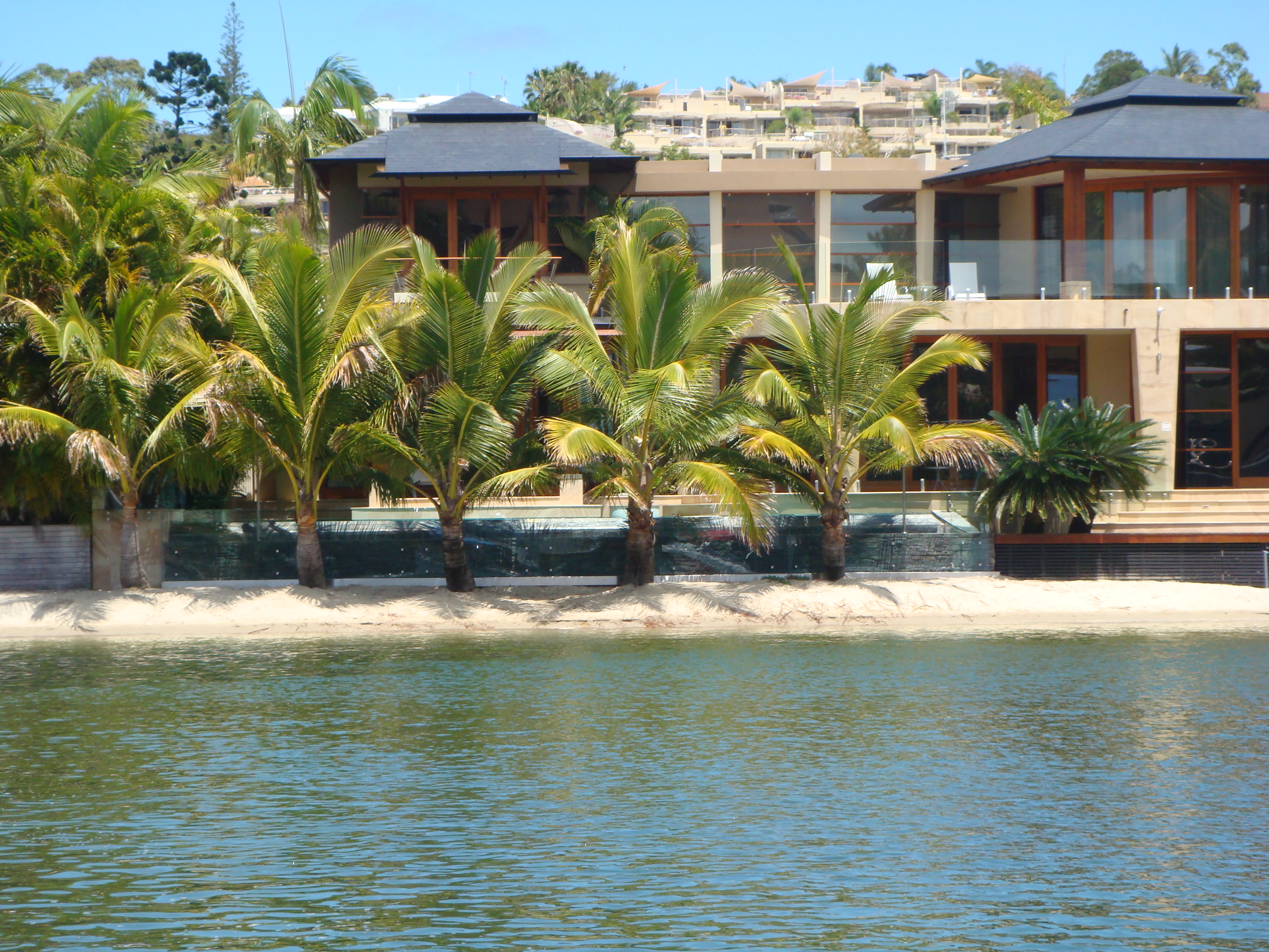 Nosa house Nosa house